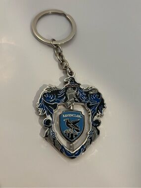 Harry Potter Ravenclaw Crest Rotating Keychain Universal Studios